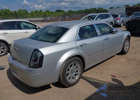 2006 Chrysler 300C from USA, damaged, VIN 2C3KA63H46H441729